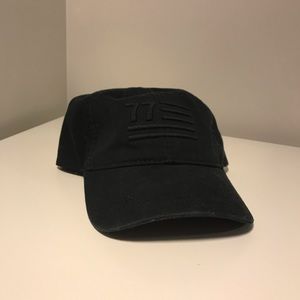 Black baseball hat